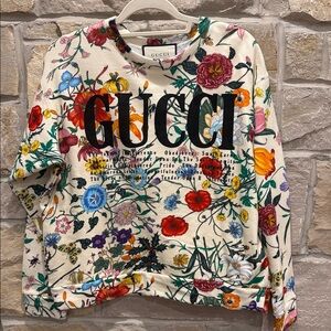 🌸 Gucci Floral Logo Sweatshirt – Size XS